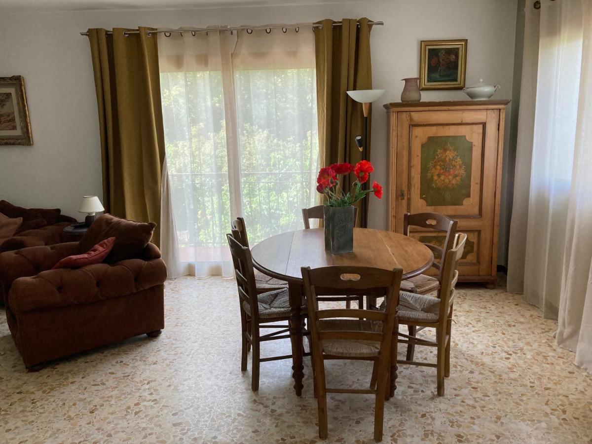 Haut De Villa Avec Terrasse Privative Jardin Et Parking Tout Pres Des Plages Toulon Luaran gambar