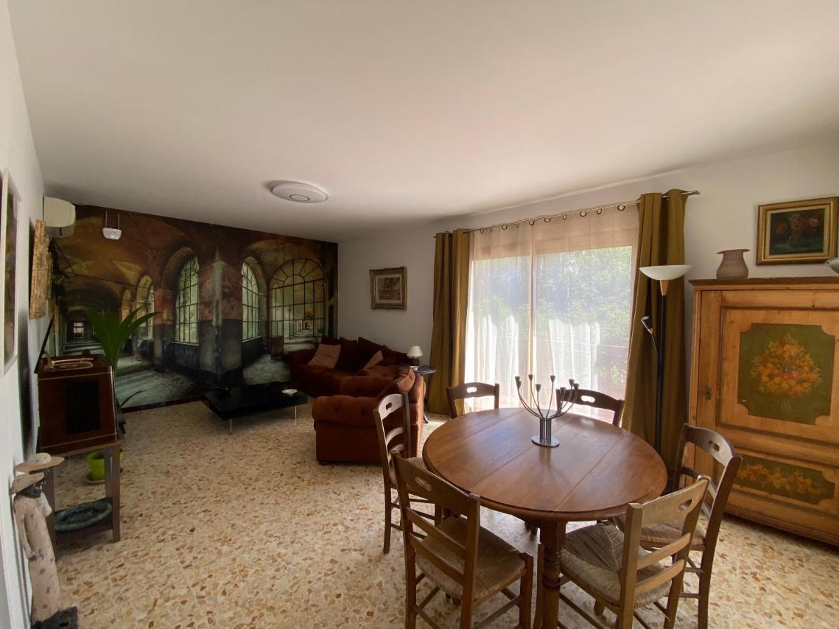 Haut De Villa Avec Terrasse Privative Jardin Et Parking Tout Pres Des Plages Toulon Luaran gambar